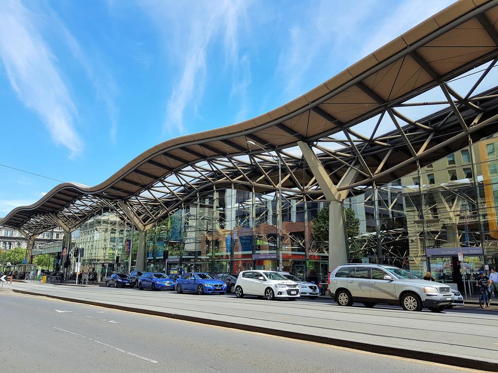 Readyset Apartments At Liberty Melbourne Eksteriør bilde